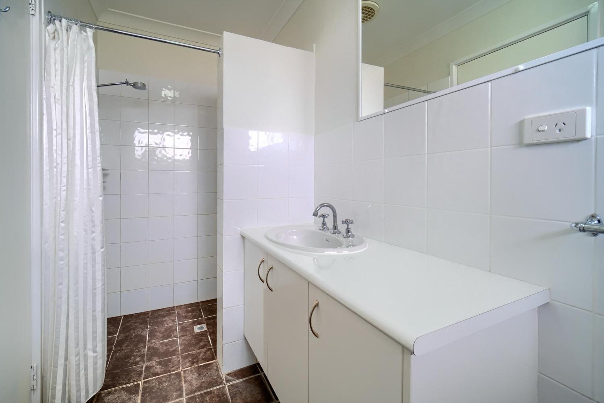 Albany Motel & Apartments Room photo